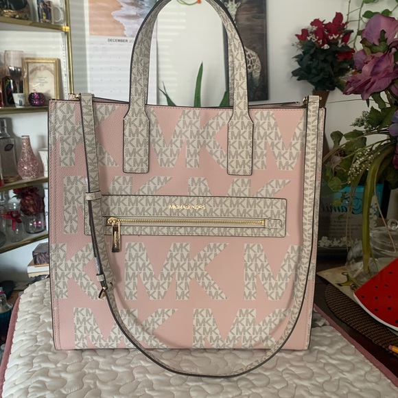 Michael Kors XL kenly  tote - Picture 1 of 12